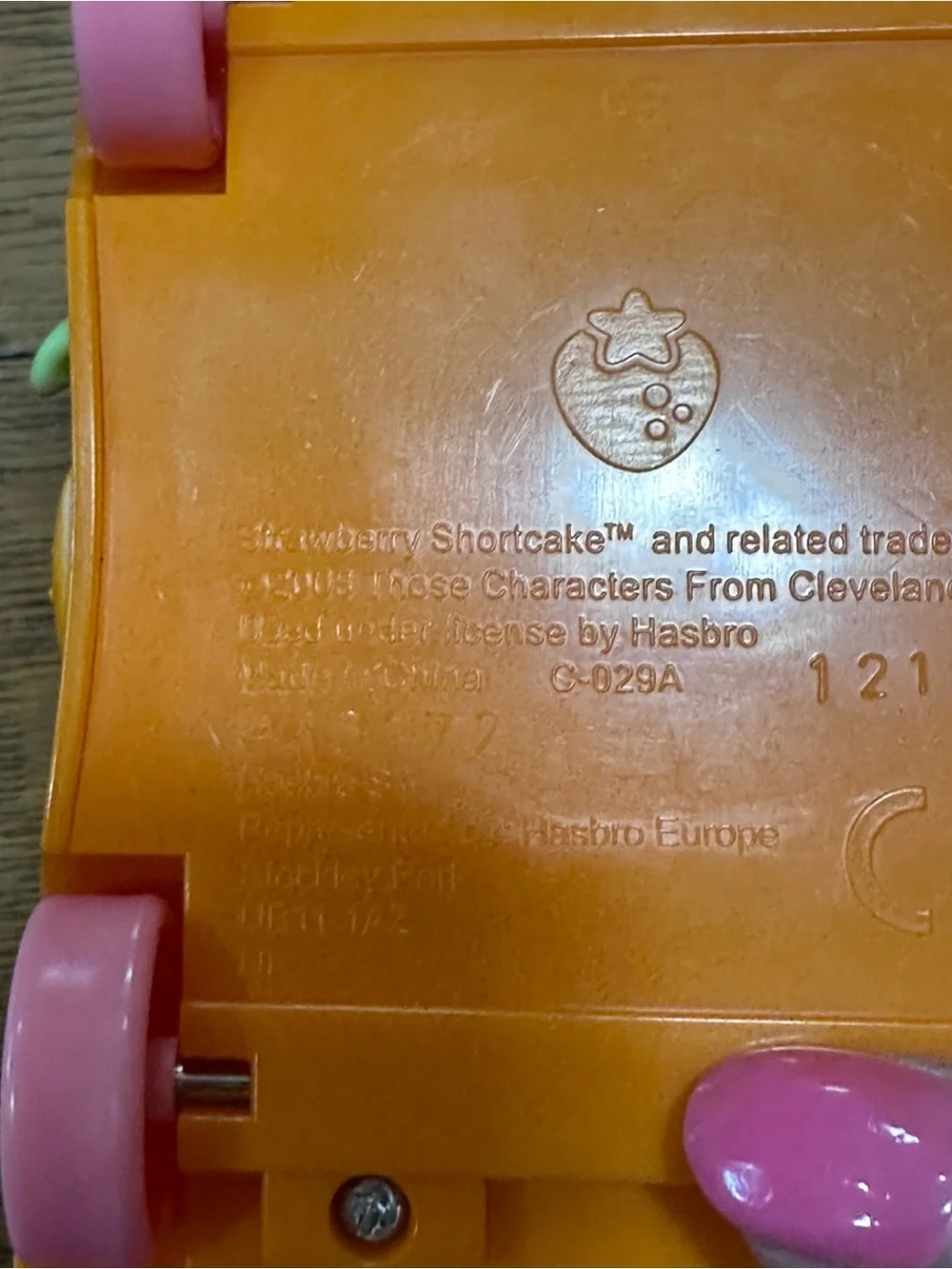 2008 Hasbro strawberry shortcake orange blossom convertible toy car